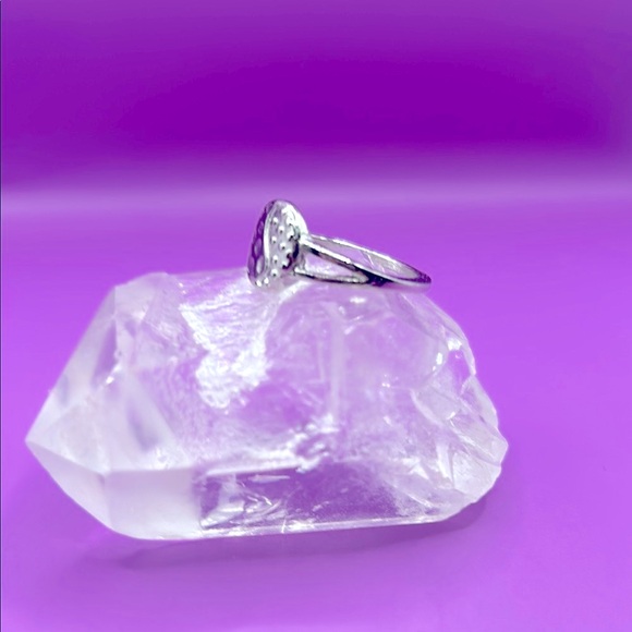 🟣 Exclusively Fancy Silver Ying Yang Ring NWT 🟣 - Picture 4 of 5